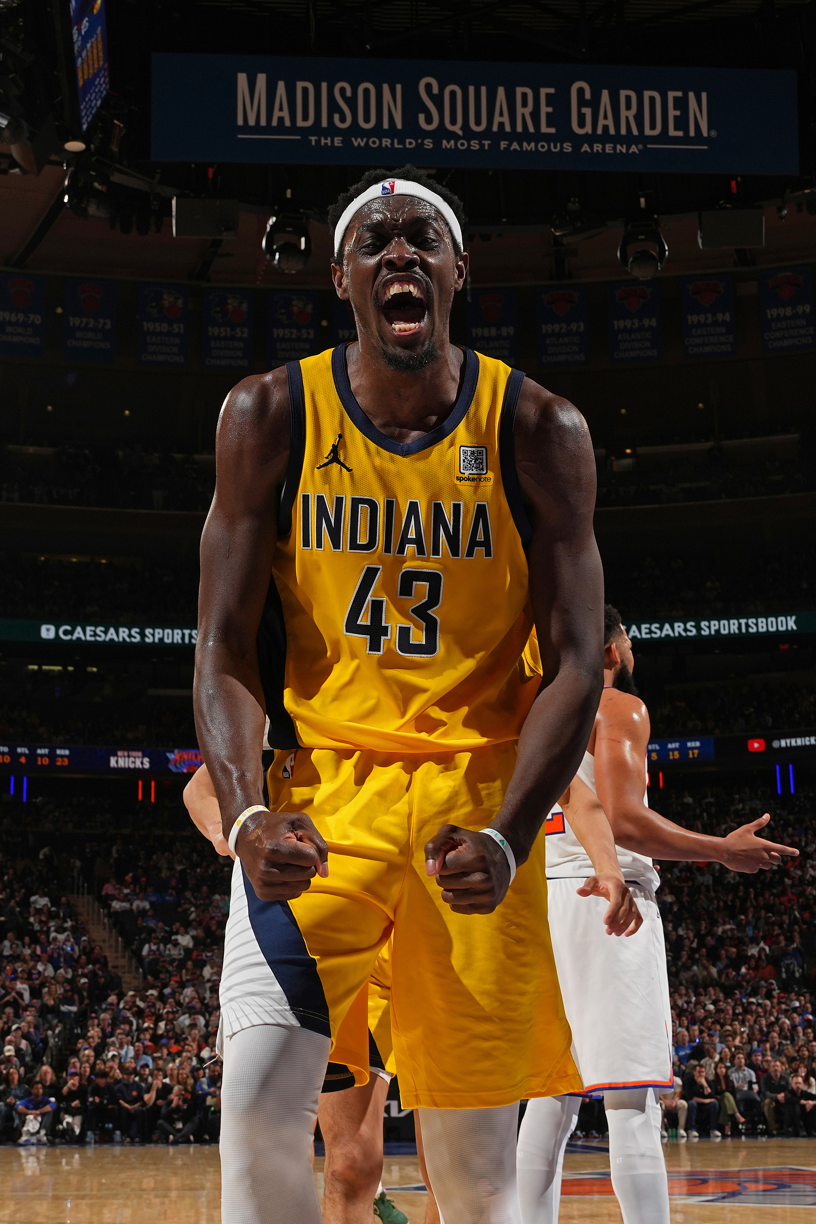 🎤西亚卡姆：唐斯在进攻端非常有天赋，必须依靠团队协作来防守他