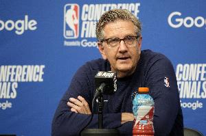 前球员：芬奇不是那种总冠军主帅 他总是在关键时刻犯错误