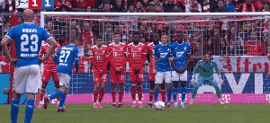 1681570809502003083.gif bay tsg 5.gif